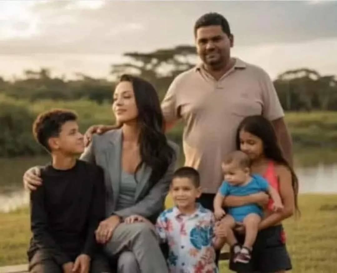 ➡️ACIDENTE DEIXA 8 MORTOS, ENTRE ELES PAI, MÃE E 04 FILHOS EM GOIÁS