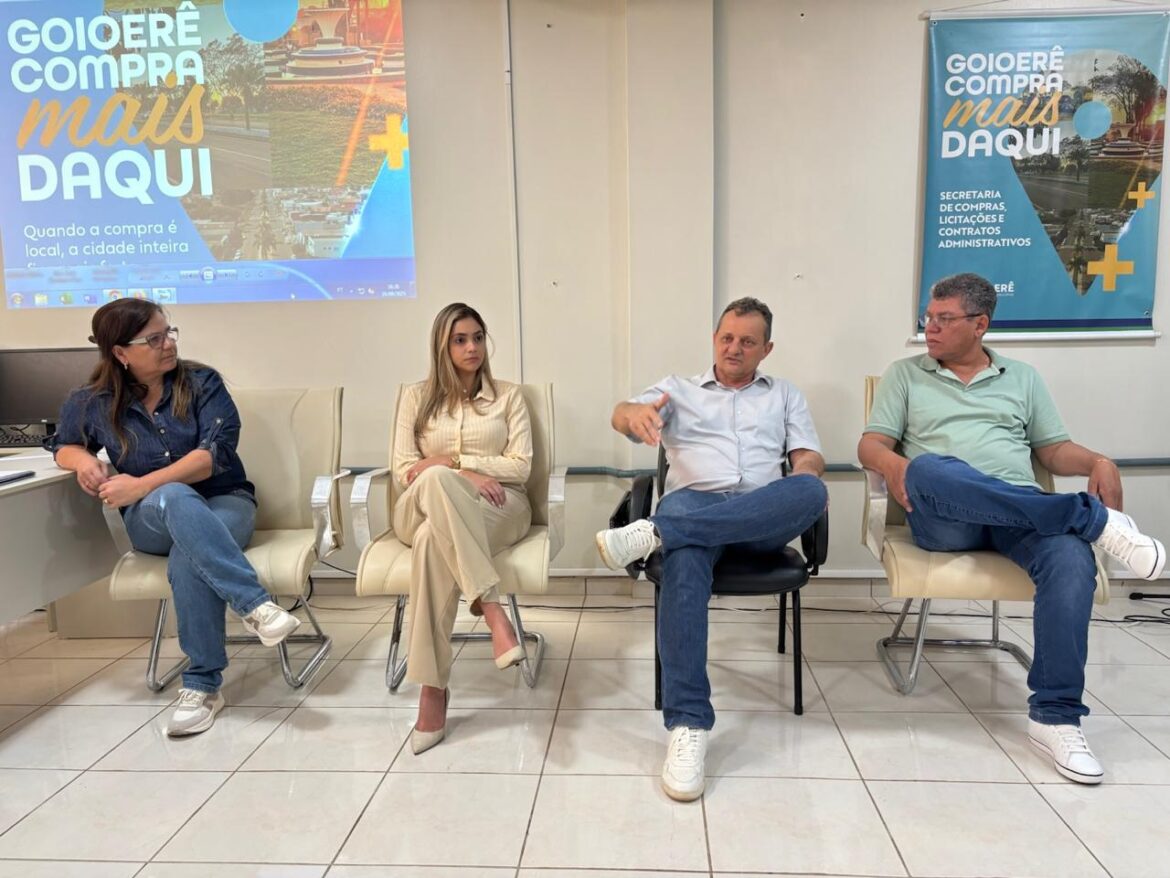 Prefeito Pedro Coelho participa de reunião de avaliação do Programa Cartão Escolar – CONSTRUINDO O FUTURO