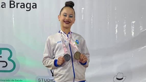Nicole se destaca na Copa Escolar de Ginástica Rítmica na Cidade de Marialva.