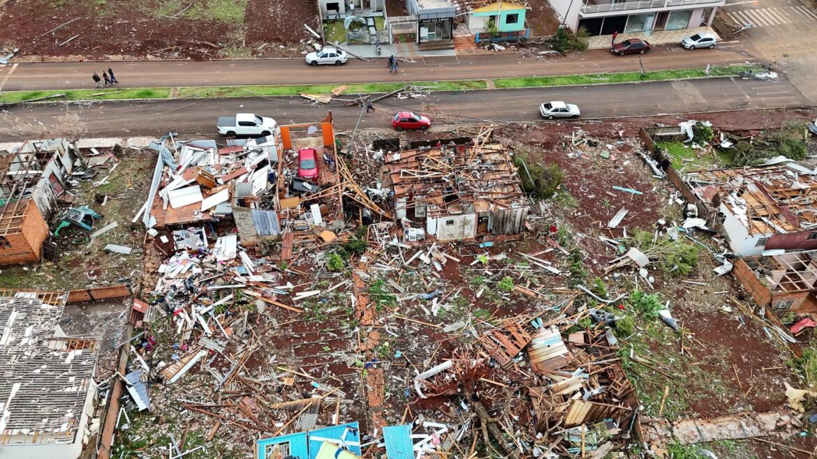 Paraná confirma sétima morte após passagem de tornados; 20 feridos seguem internados