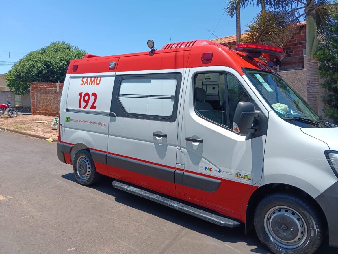 Jovem de 18 anos fica ferido em colisão entre motos no Jardim Primavera.