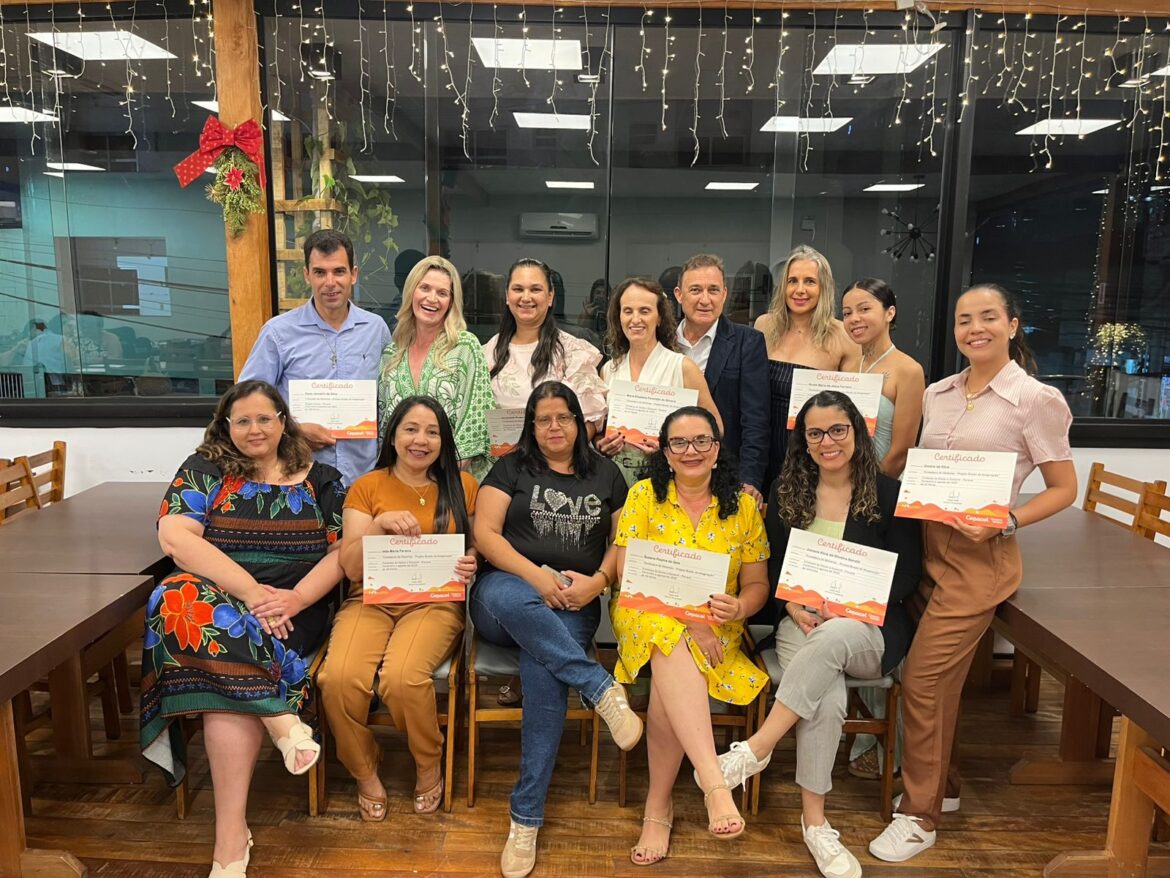 Homenagem ao Dia do Diretor Escolar: Reconhecimento à Liderança e Dedicação na Educação