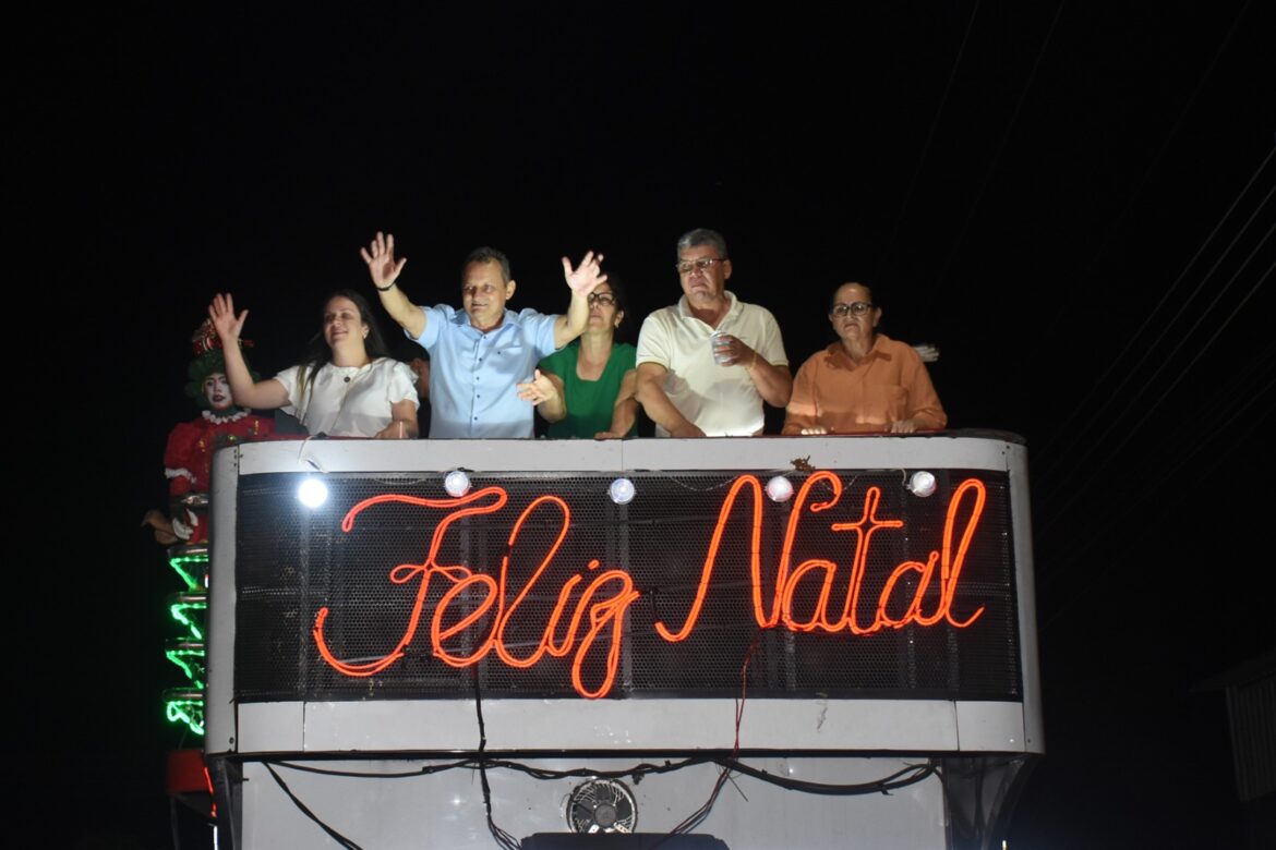 Noite Mágica encanta famílias em Jaracatiá