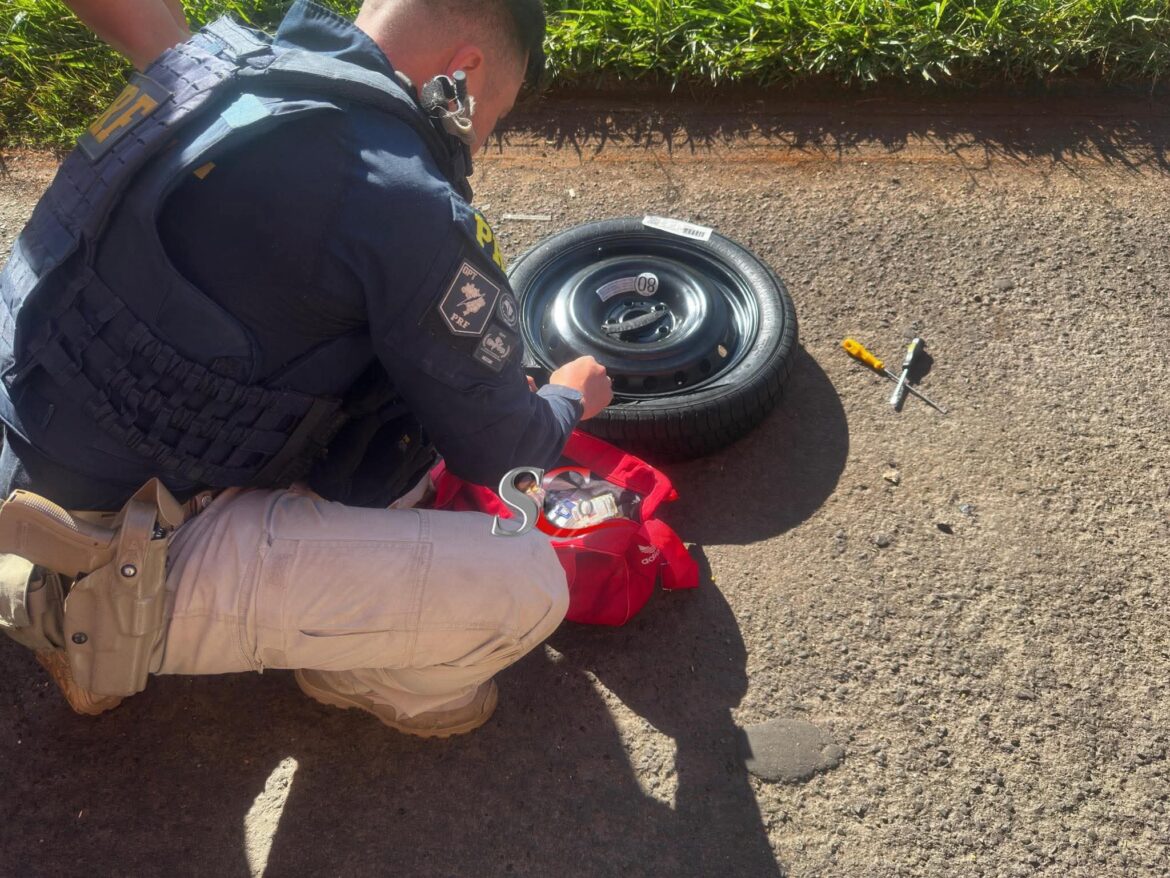 MULHER É PRESA COM EMAGRECEDORES NO ESTEPE DO CARRO NO PARANÁ