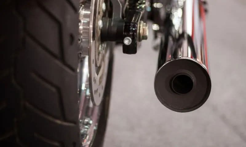 Motos com escapamentos barulhentos tiram o sossego dos goioerenses