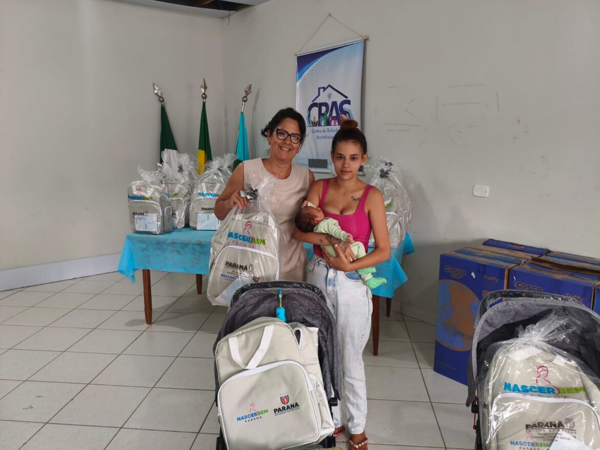 Governo Municipal entrega kits do Programa Nascer Bem Paraná em Goioerê
