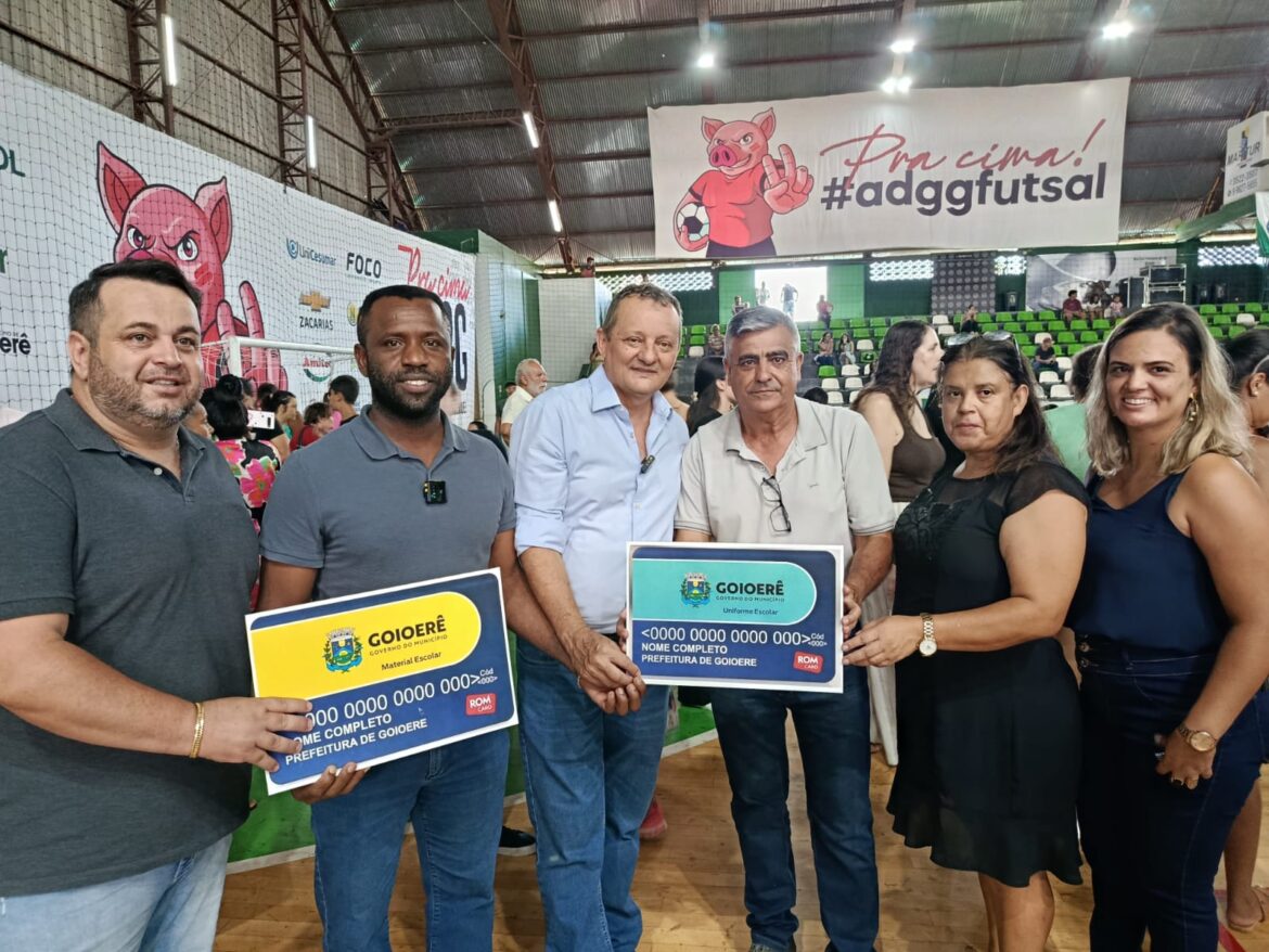 Prefeitura de Goioerê entrega Cartão Escolar a cerca de 3 mil alunos e injeta R$ 1,3 milhão na economia local