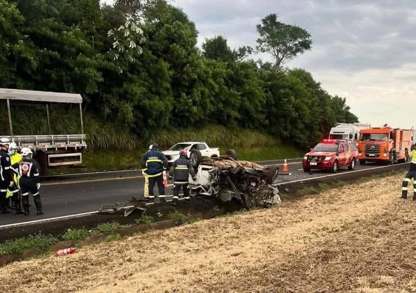 Atenção;Grave acidente na PR-182 deixa uma pessoa morta.