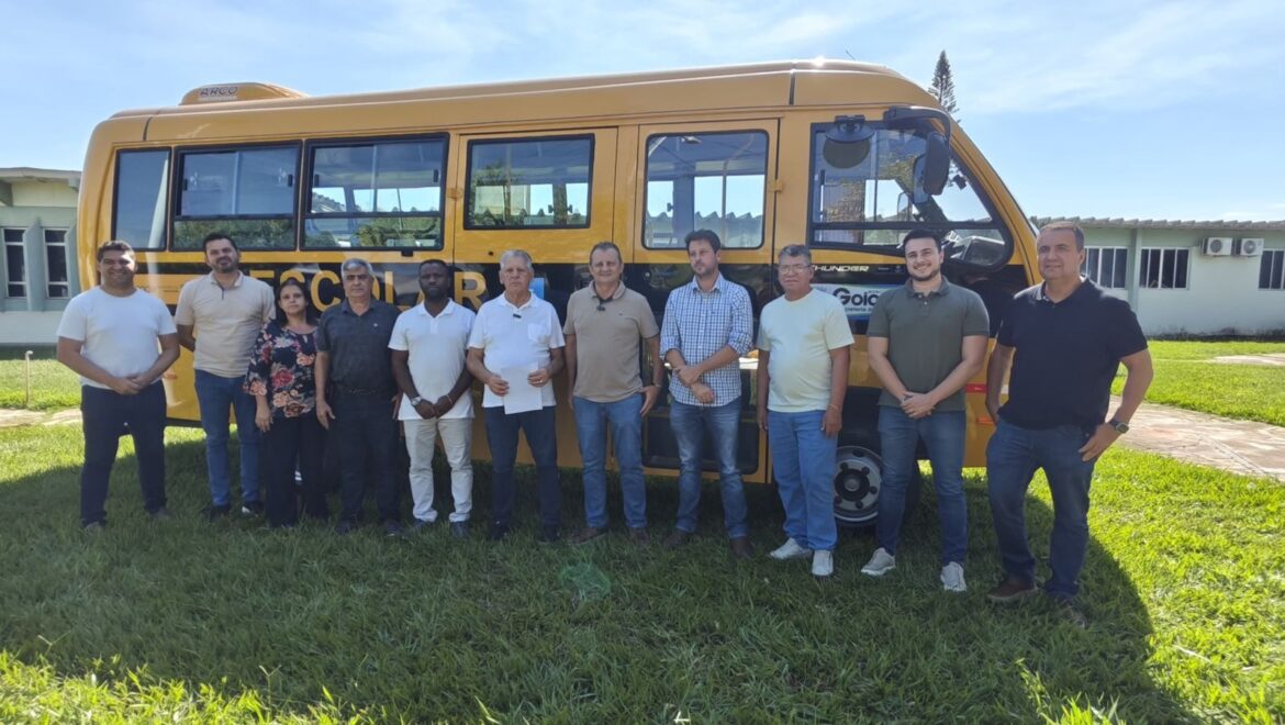 Deputado Dilceu Sperafico anuncia recursos para construção de praça no bairro Santa Mônica, em Goioerê