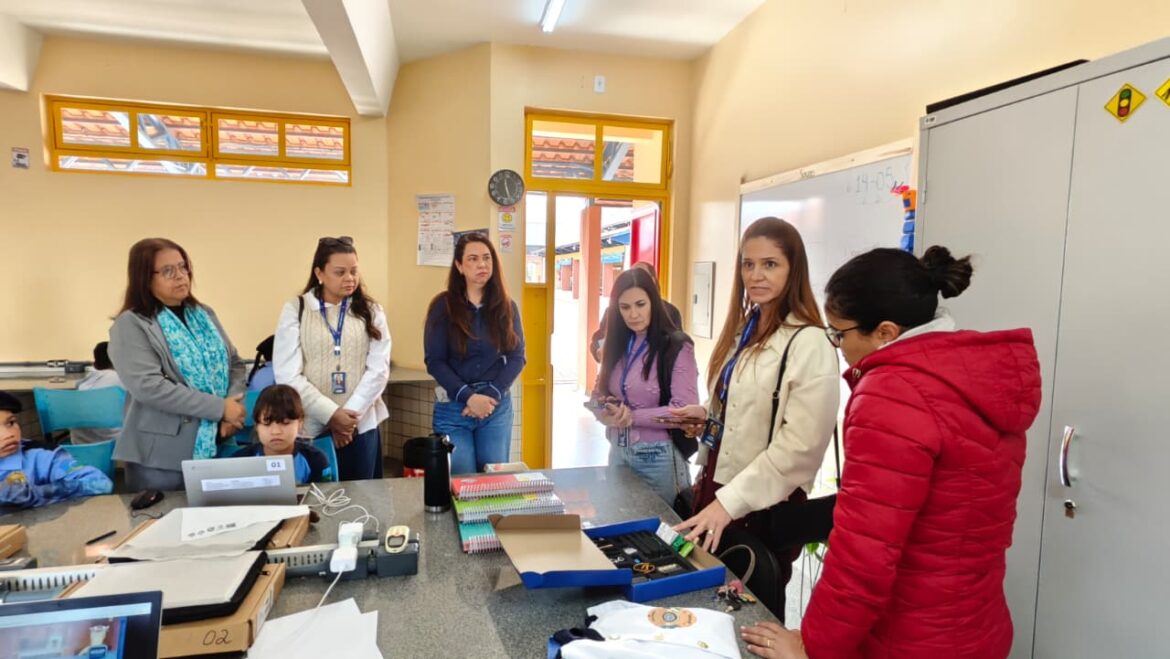 Governo Municipal recebe equipe de Maringá para visita técnica na Escola Cívico-Militar Ladislau Schicorski