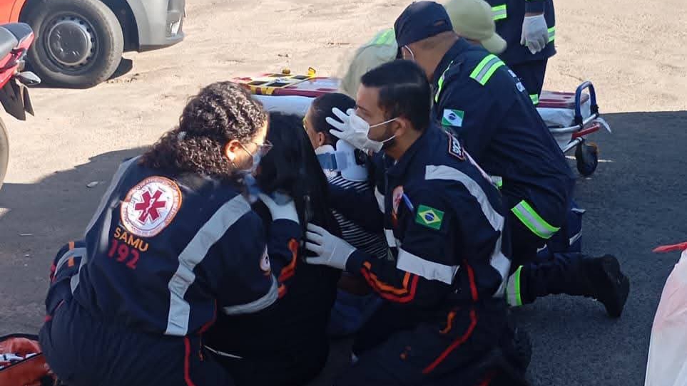 Mãe e filha ficam feridas em acidente em Goioerê