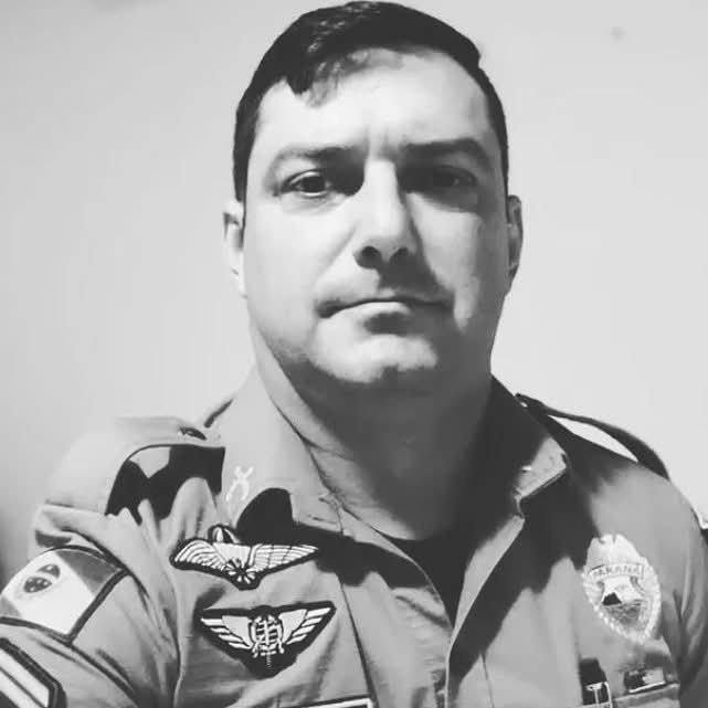 POLICIAL MILITAR MORRE APÓS FICAR PRESO ÀS FERRAGENS EM COLISÃO FRONTAL NA PR-317.