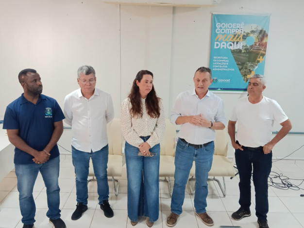 Pedro Coelho anuncia Jucileia Bussolla de Mello como nova secretária de Educação de Goioerê